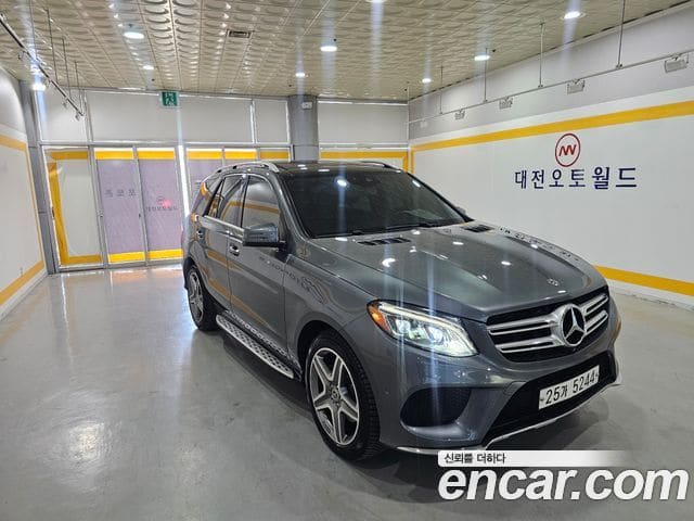 Mercedes-Benz GLE-Class — фото 1