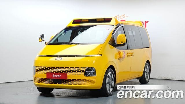 Hyundai Staria — фото 1