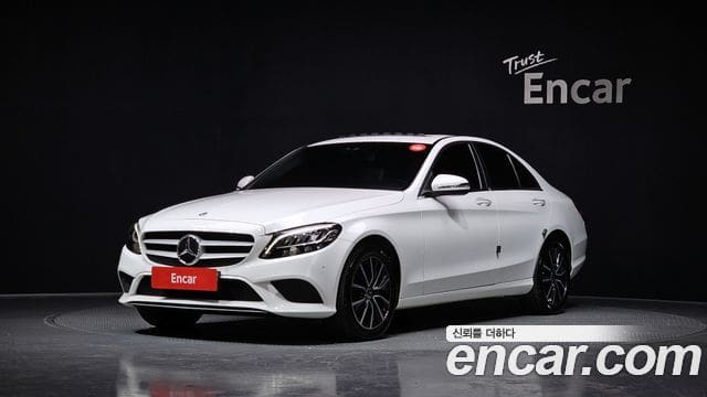 Mercedes-Benz C-Class — фото 1