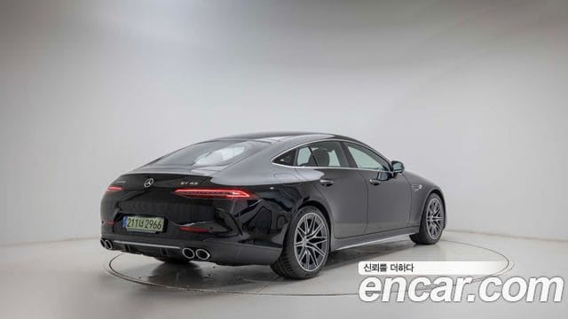 Mercedes-Benz AMG GT — фото 1