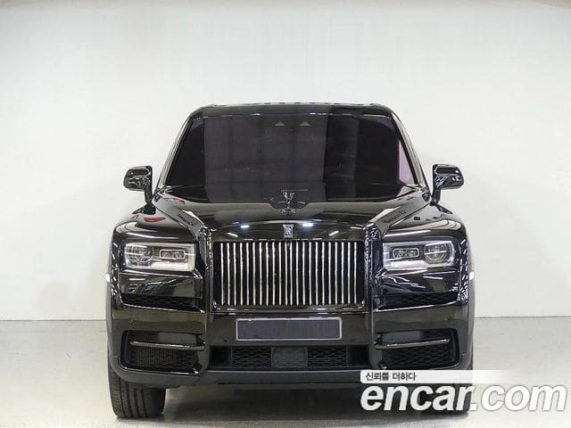 Rolls-Royce Cullinan — фото 1