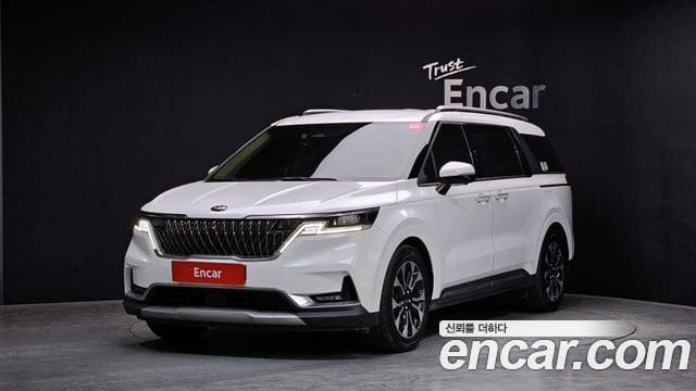 Kia Carnival — фото 1