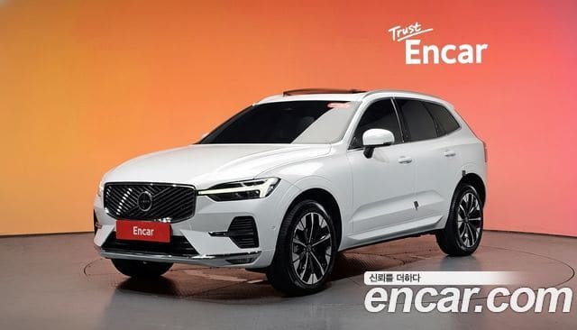 Volvo XC60 — фото 1