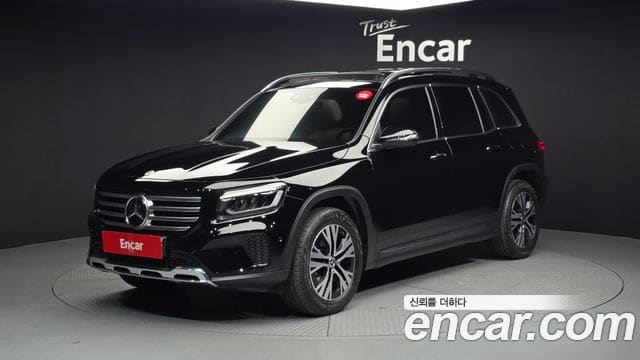 Mercedes-Benz GLB-Class — фото 1