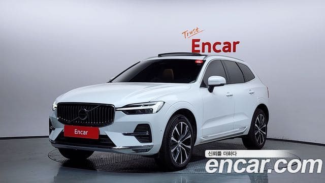 Volvo XC60 — фото 1
