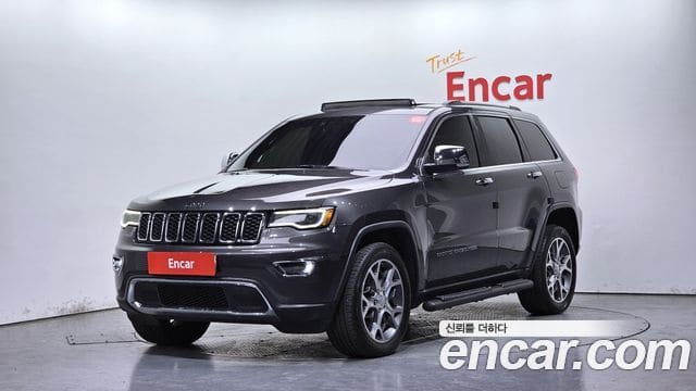 Jeep Grand Cherokee — фото 1