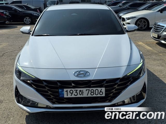 Hyundai Avante — фото 1