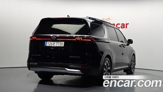 Kia Carnival — фото 1