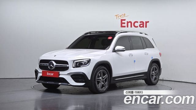 Mercedes-Benz GLB-Class — фото 1