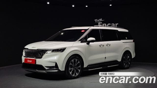 Kia Carnival — фото 1