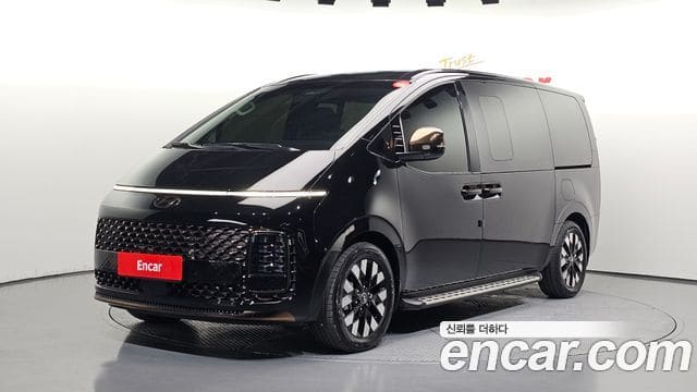 Hyundai Staria — фото 1