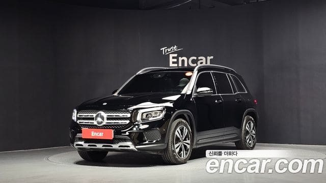 Mercedes-Benz GLB-Class — фото 1