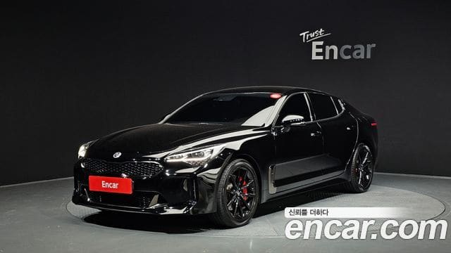 Kia Stinger — фото 1