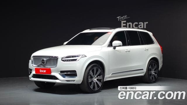Volvo XC90 — фото 1