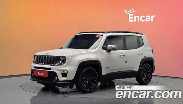 Jeep Renegade — фото 1