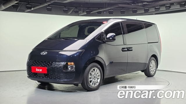 Hyundai Staria — фото 1