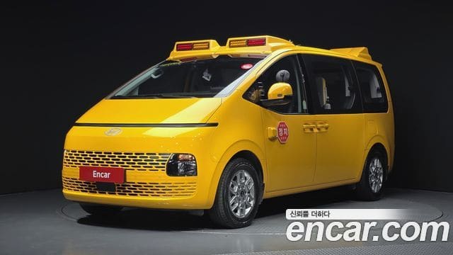 Hyundai Staria — фото 1