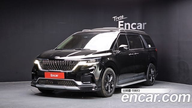 Kia Carnival — фото 1