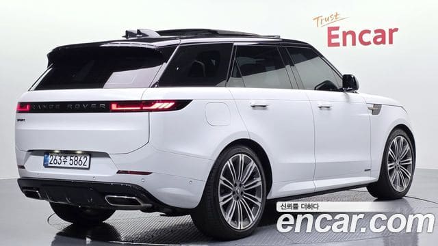 Land Rover Range Rover Sport — фото 1
