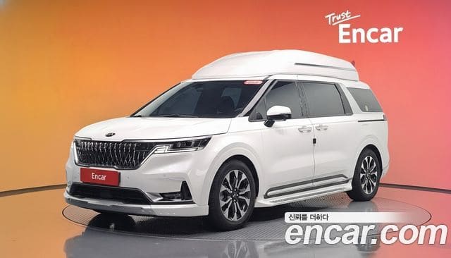 Kia Carnival — фото 1