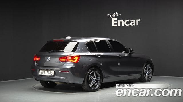 BMW 1 Series — фото 1