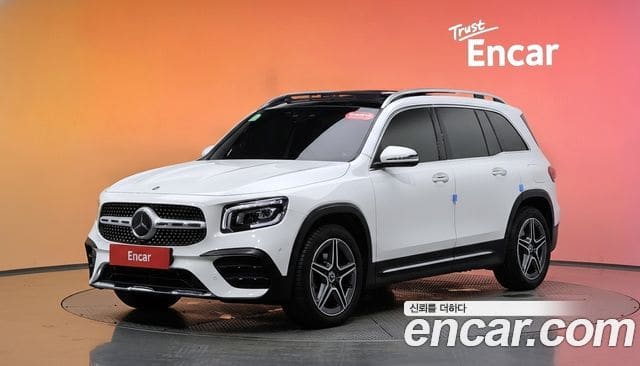 Mercedes-Benz GLB-Class — фото 1