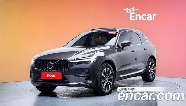 Volvo XC60 — фото 1