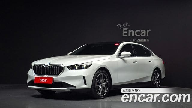 BMW 5 Series — фото 1