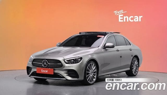 Mercedes-Benz E-Class — фото 1