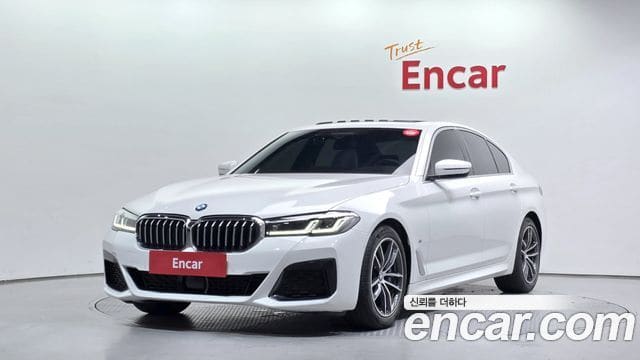 BMW 5 Series — фото 1