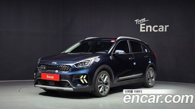 Kia Niro — фото 1