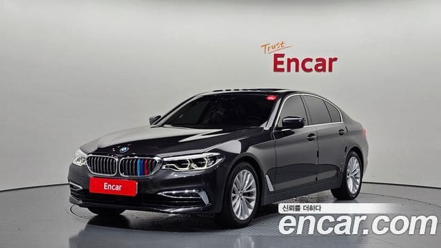BMW 5 Series — фото 1