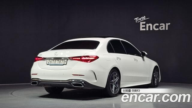 Mercedes-Benz C-Class — фото 1