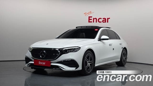 Mercedes-Benz E-Class — фото 1