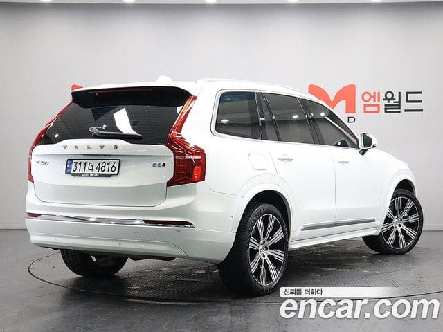 Volvo XC90 — фото 1