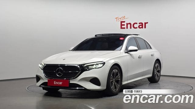 Mercedes-Benz E-Class — фото 1