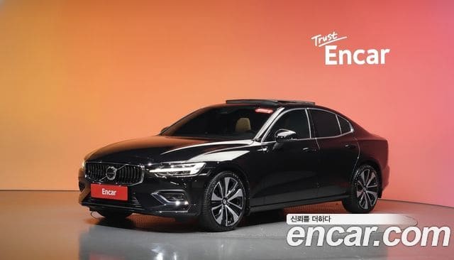 Volvo S60 — фото 1