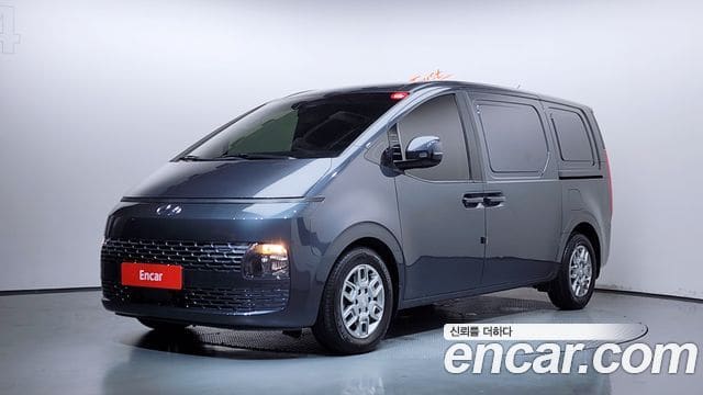 Hyundai Staria — фото 1