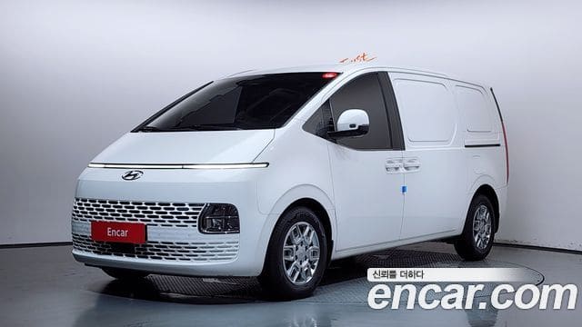 Hyundai Staria — фото 1