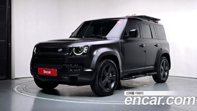 Land Rover Defender — фото 1