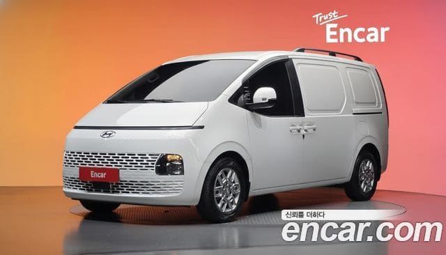 Hyundai Staria — фото 1