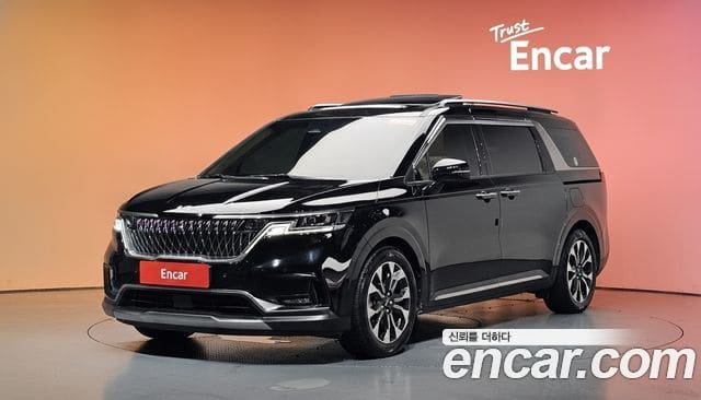Kia Carnival — фото 1