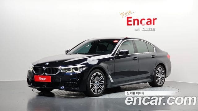 BMW 5 Series — фото 1