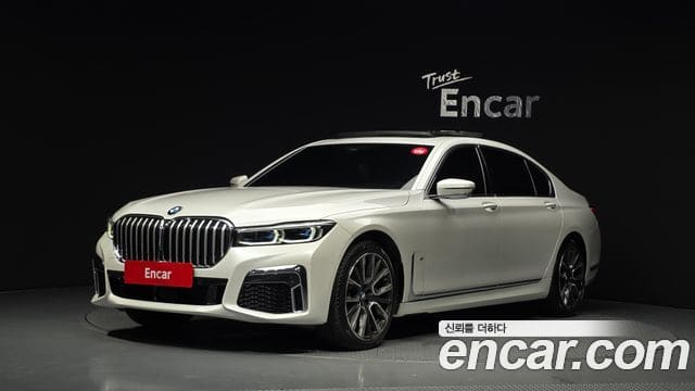 BMW 7 Series — фото 1