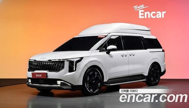 Kia Carnival — фото 1
