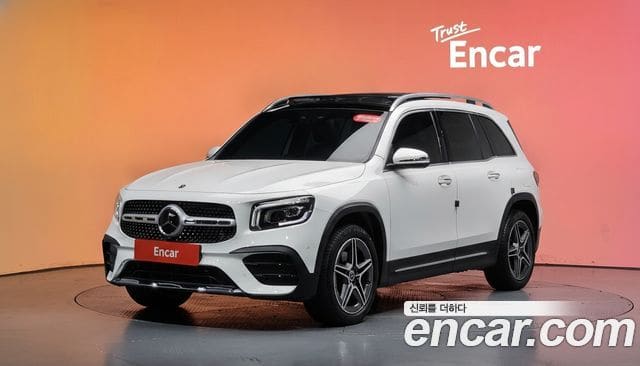 Mercedes-Benz GLB-Class — фото 1