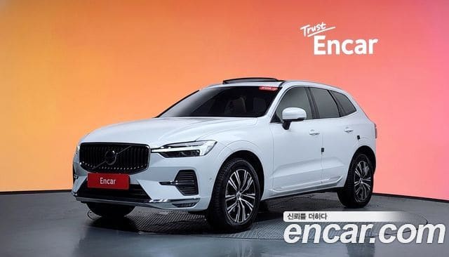 Volvo XC60 — фото 1