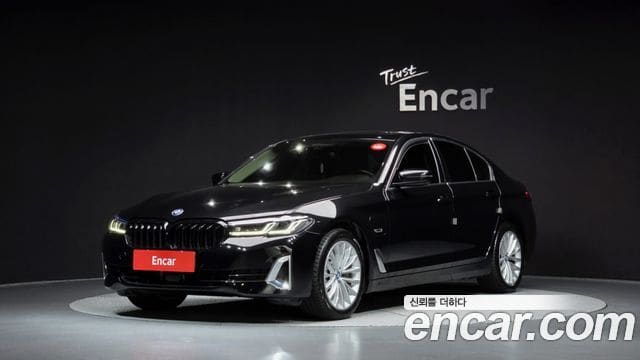 BMW 5 Series — фото 1