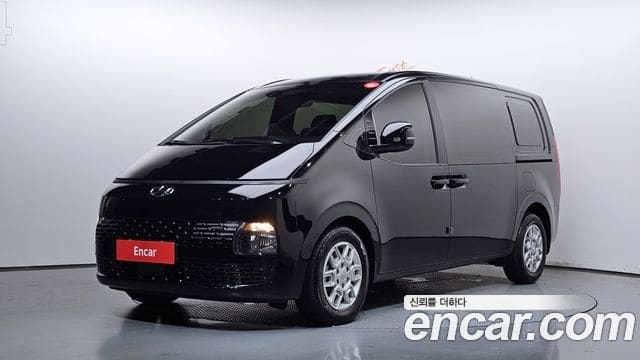 Hyundai Staria — фото 1