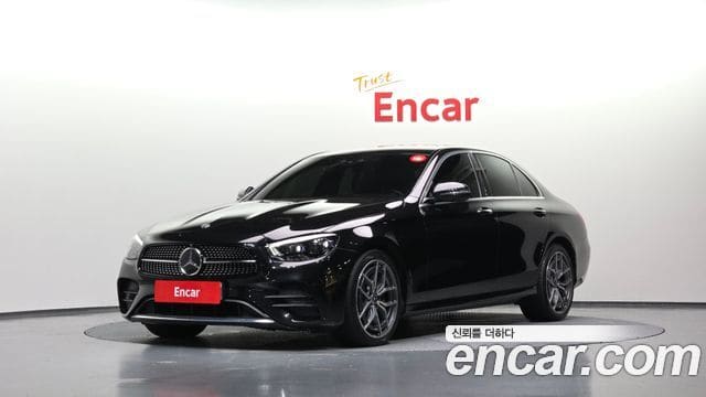 Mercedes-Benz E-Class — фото 1